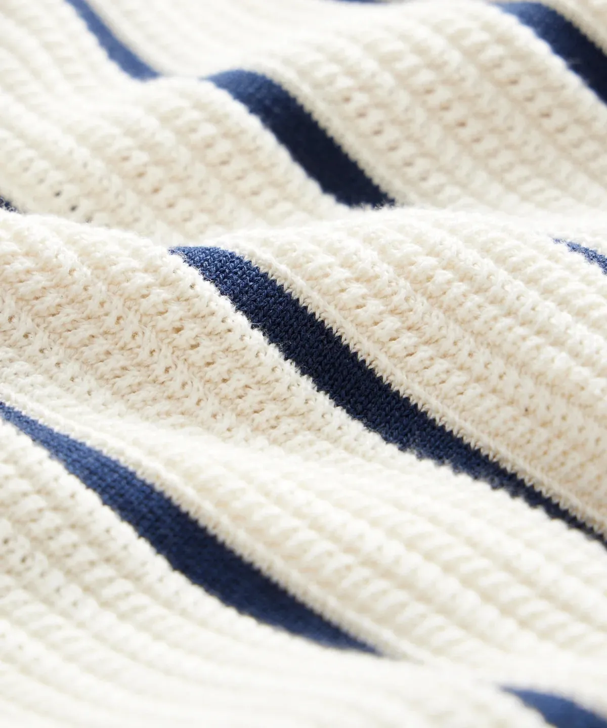 Men's white ice silk knitted top with asymmetric lapel and British style design