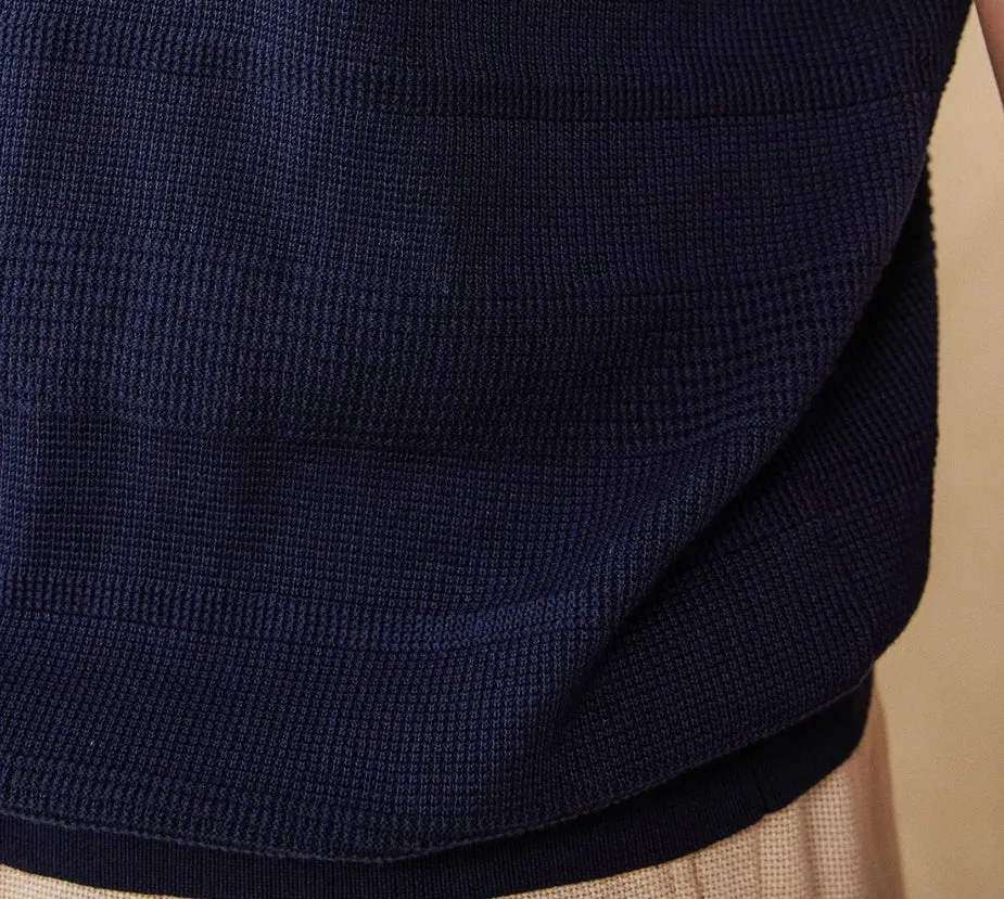 Pure cotton retro summer t-shirt in off-white or royal blue with round neck and short sleeves