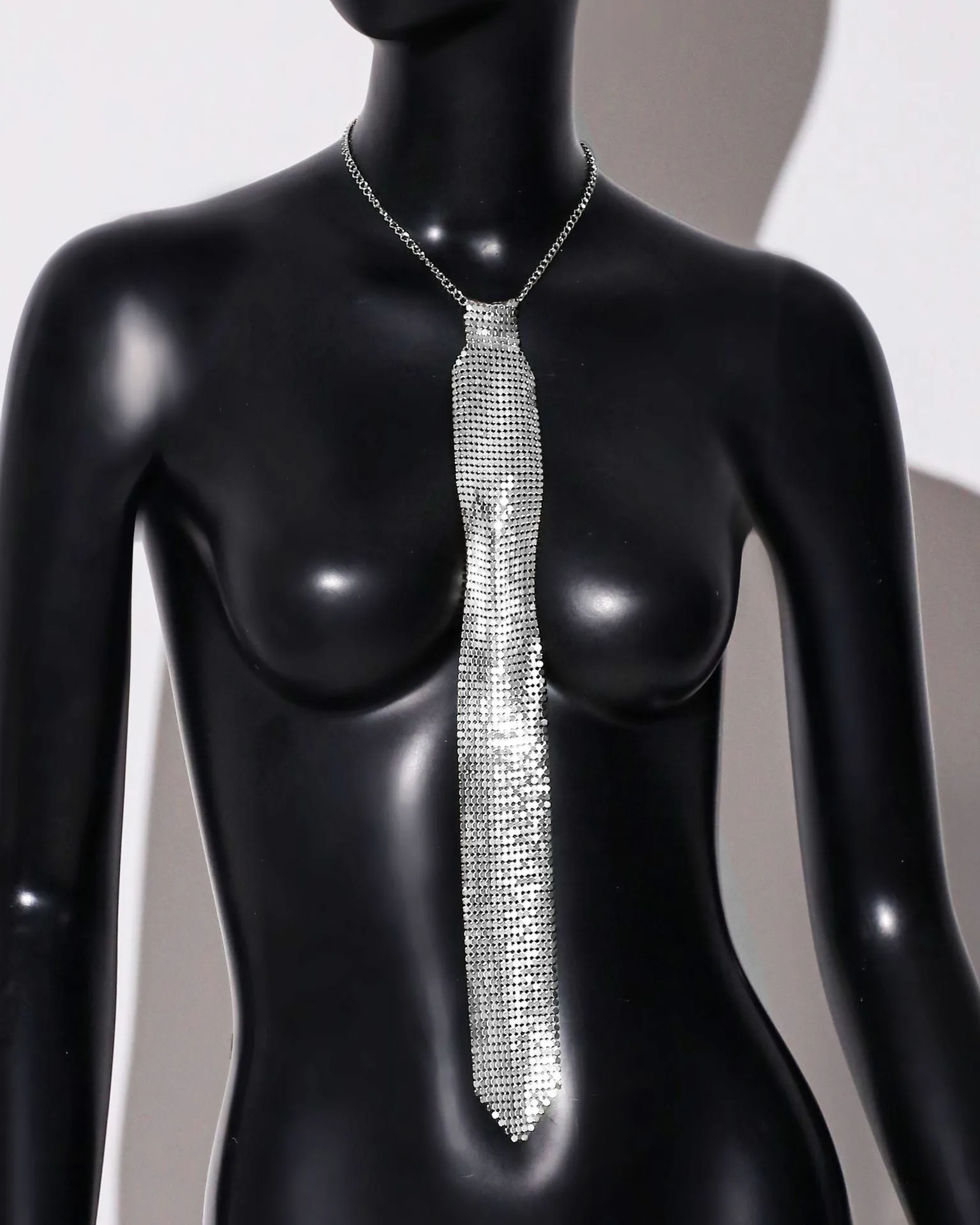 Arrow-shaped silver metal sequin bow tie for adult party wear