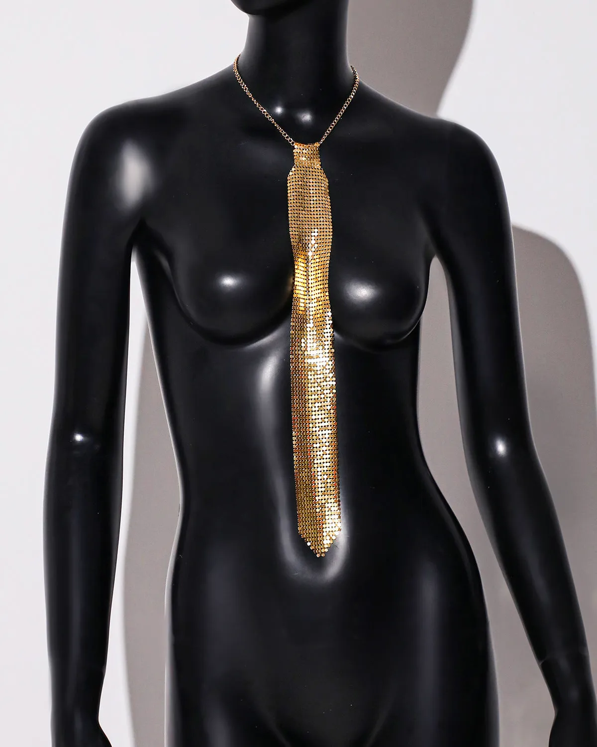 Arrow-shaped silver metal sequin bow tie for adult party wear