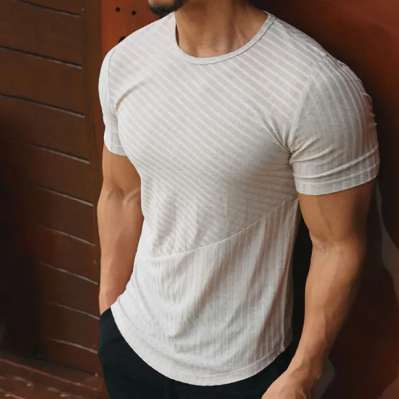 Men's white solid colour loose fit short sleeve cotton blend pullover t-shirt on model