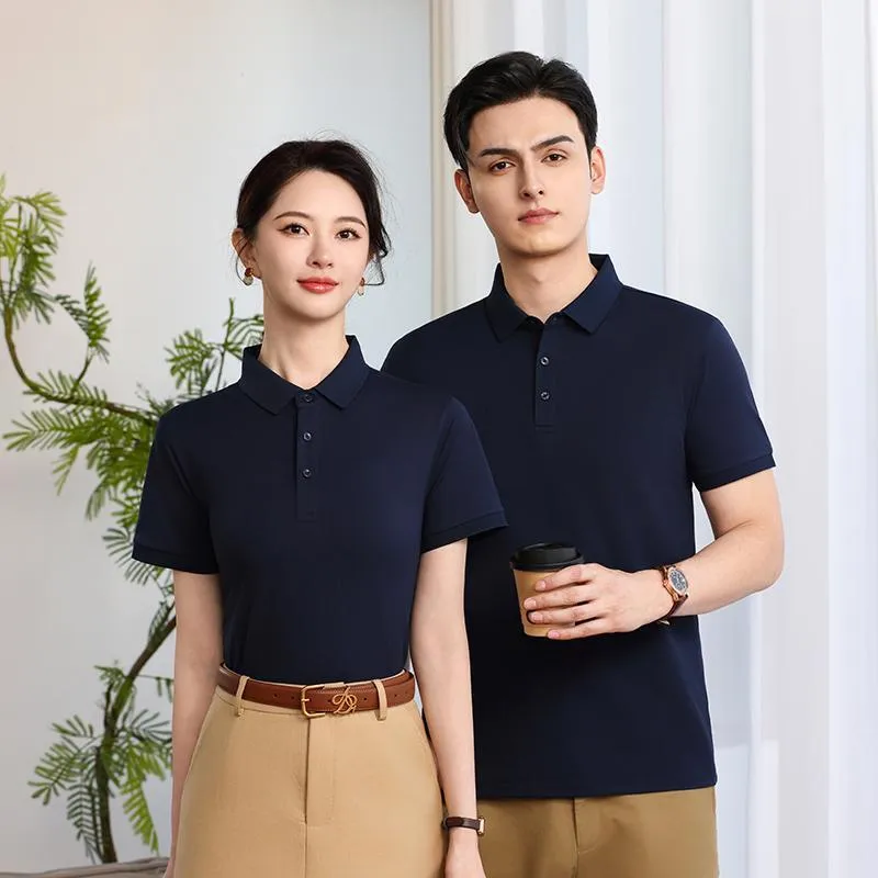 Unisex lapel polo shirt in light blue with short sleeves and slit sides, 100% polyester