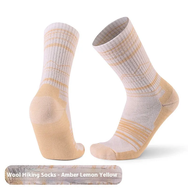 Men's and women's wool knee-high sports socks for skiing in black colour, anti-slip design