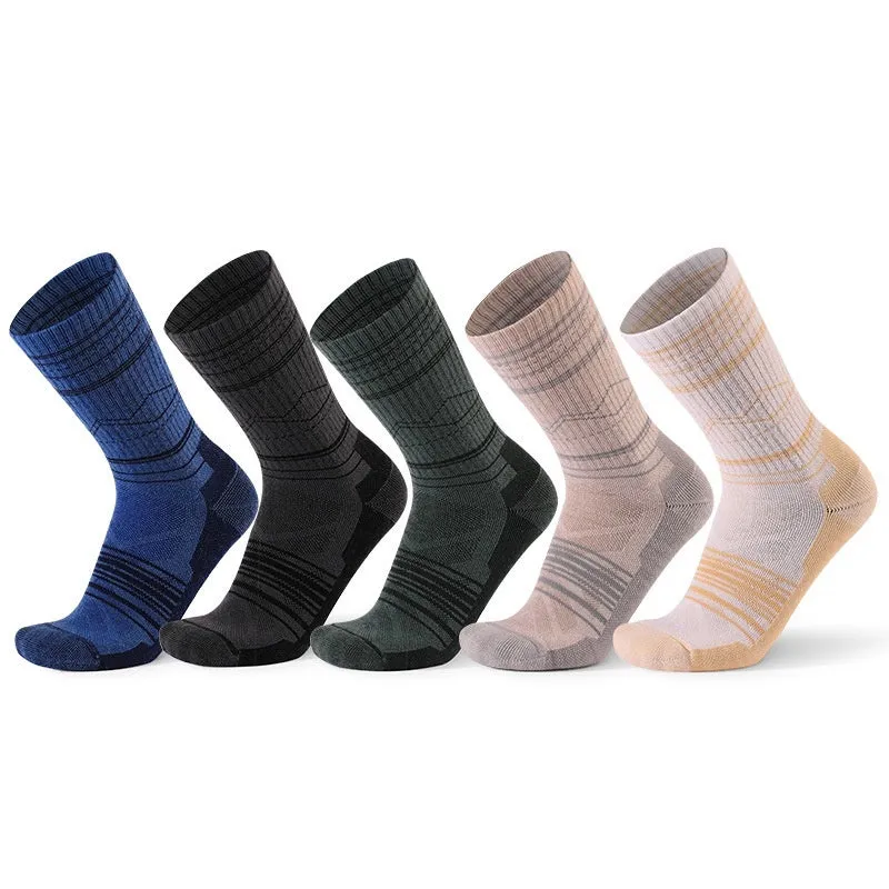 Men's and women's wool knee-high sports socks for skiing in black colour, anti-slip design