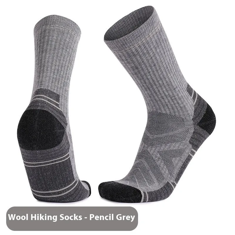 Men's and women's wool knee-high sports socks for skiing in black colour, anti-slip design