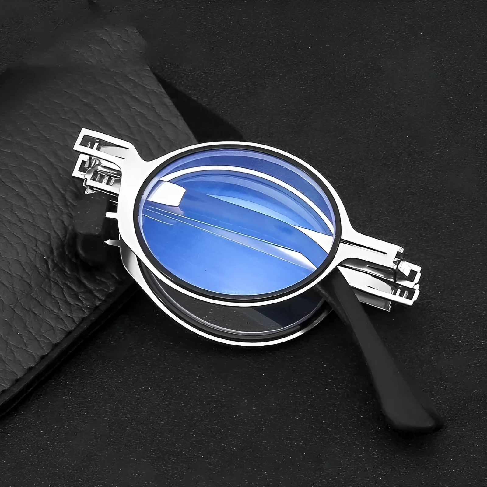 Folding portable reading glasses with metal full frame in black and silver colours for small faces