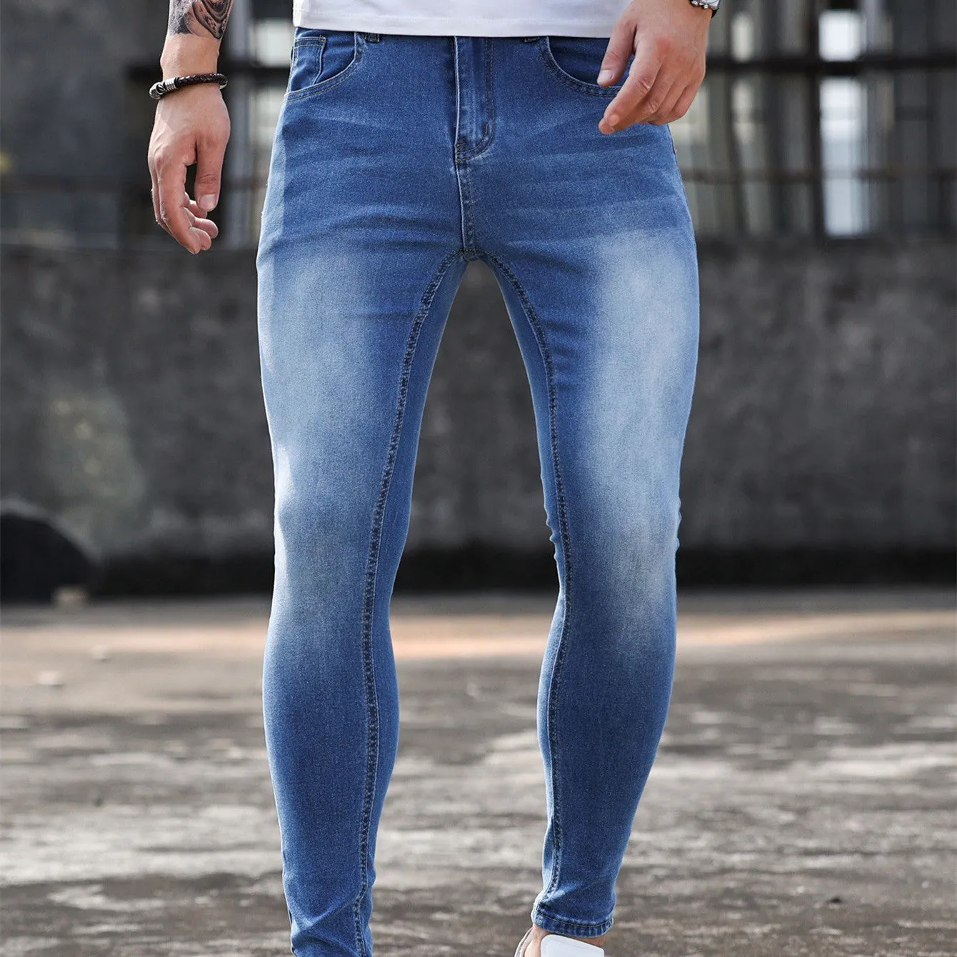 Men's cotton stretch skinny jeans in dark blue, front view
