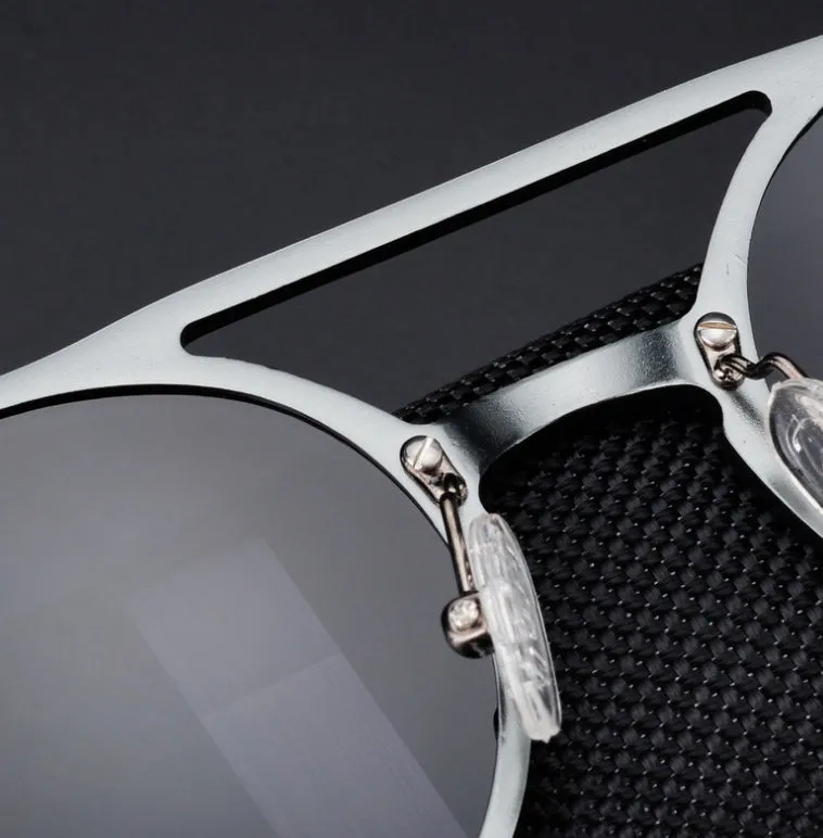Men's polarised vintage round sunglasses with black aluminium magnesium frame and grey lens