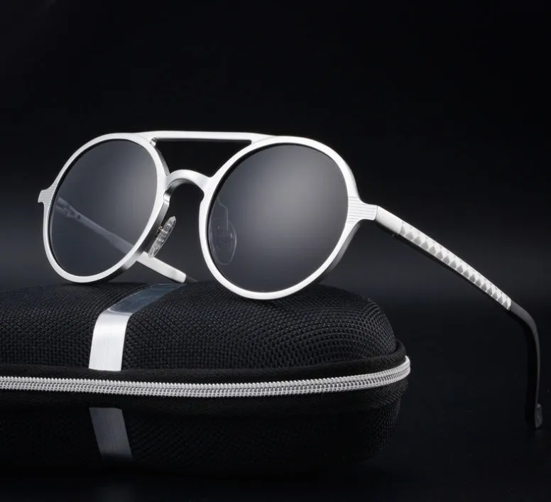 Men's polarised vintage round sunglasses with black aluminium magnesium frame and grey lens