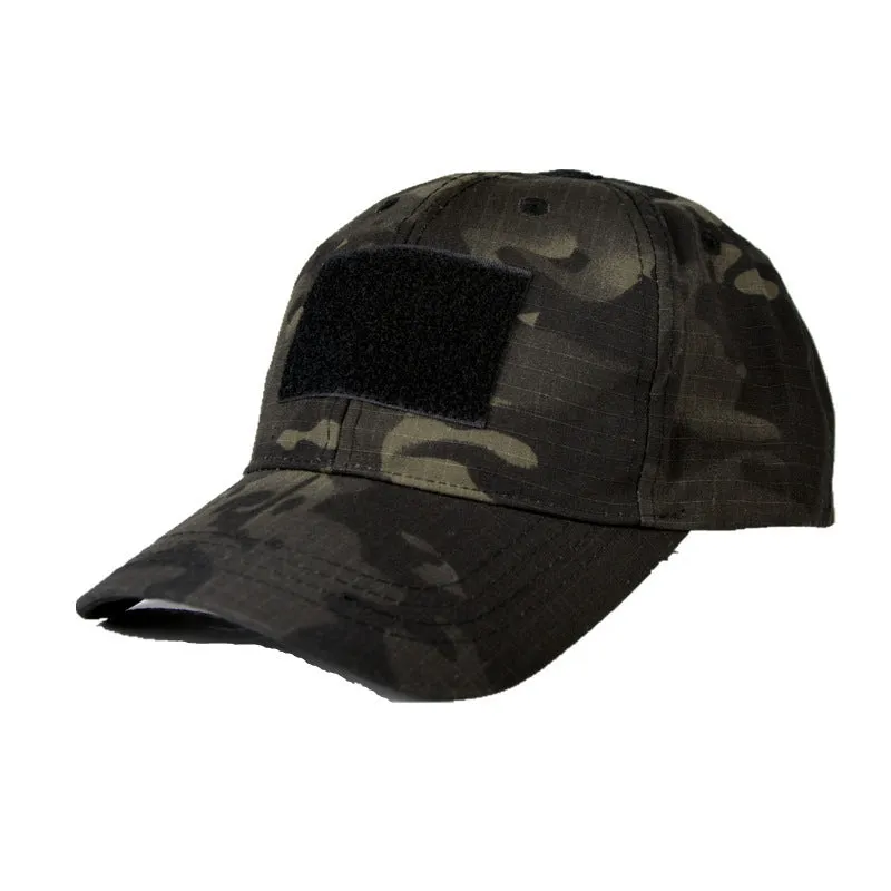 Cotton twill baseball cap with embroidered letters and Velcro fastening in black colour