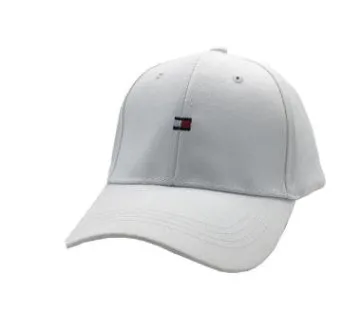 Korean version cotton baseball cap in black for autumn winter outdoor sports with adjustable closure