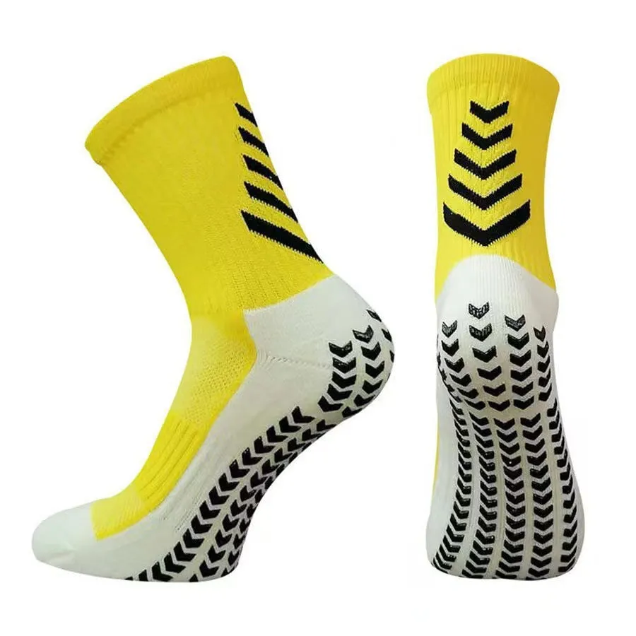 Men's athletic running socks with non-slip silicone grip in multiple colour options