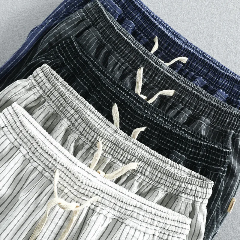 Men's striped casual cotton shorts in loose straight leg fit with micro elasticity