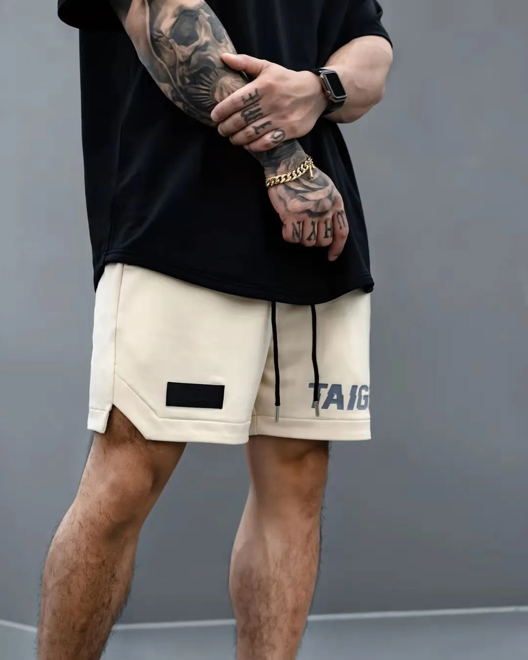 Loose men's side zipper shorts in khaki for fitness exercise running cotton blend moisture absorption