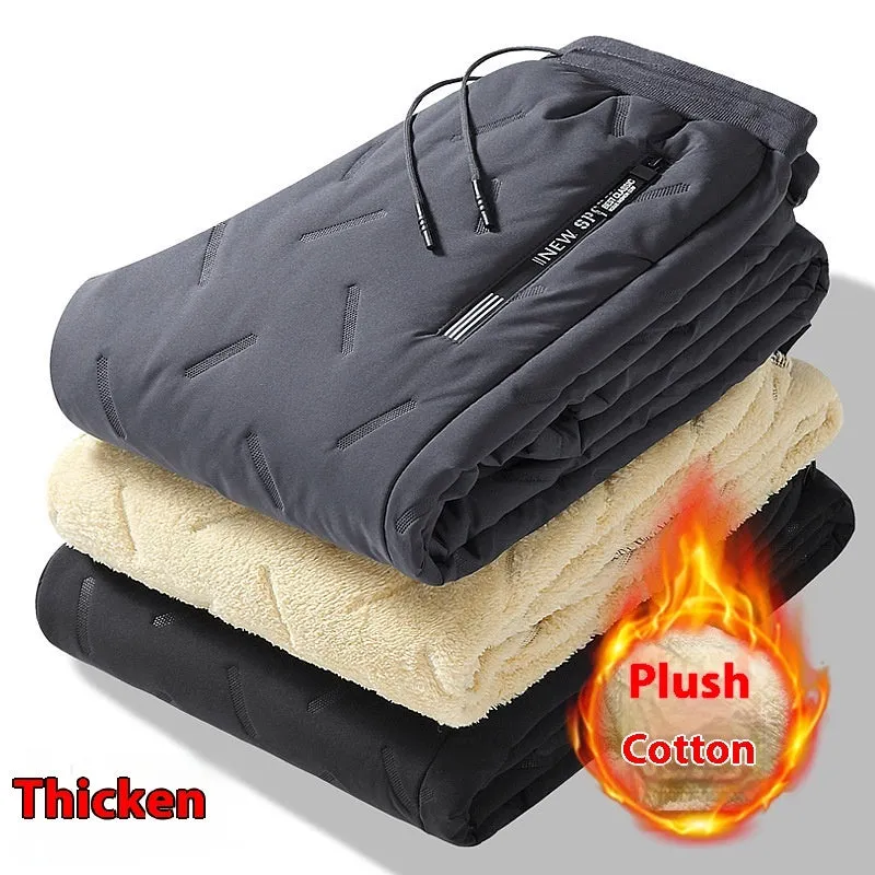 Men's winter fleece sweatpants in black straight-leg style with thick lambswool lining and elastic fabric