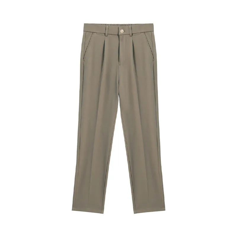 Men's slim-fit ankle length trousers in solid colour with zipper fly, anti-wrinkle polyester twill fabric