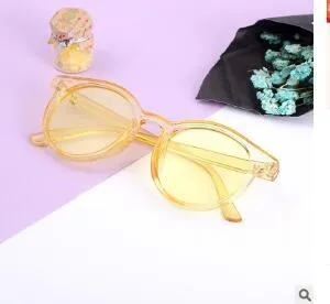 Unisex reading glasses with spring hinge temple in six colours including black, blue, brown, pink, red, and yellow