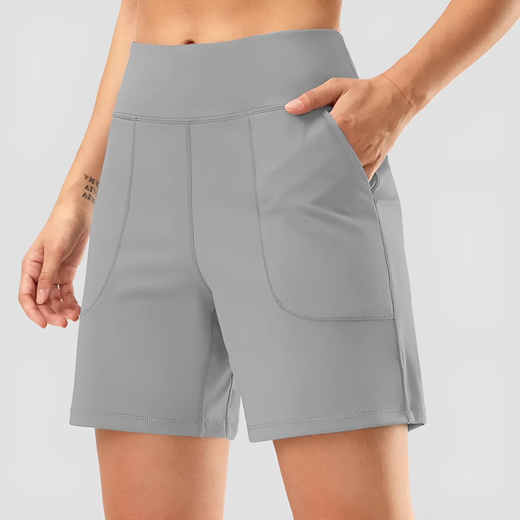 Men's summer quick-drying breathable polyester shorts in black, mid-waist with pockets