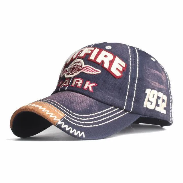 Casual baseball cap for men women with adjustable snapback, dome top, flat eaves, five colours, 56-60cm fit