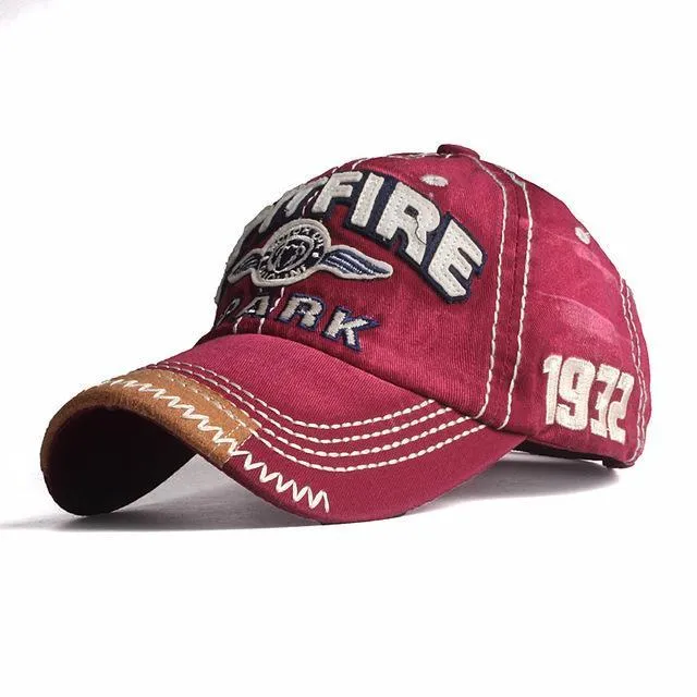 Casual baseball cap for men women with adjustable snapback, dome top, flat eaves, five colours, 56-60cm fit