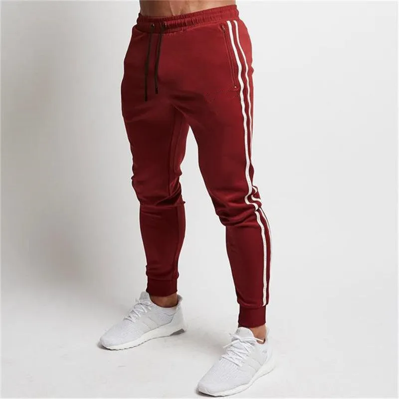 Sports cropped pants in polyester fibre, available in Khaki colour, showing cropped leg length and elastic waistband