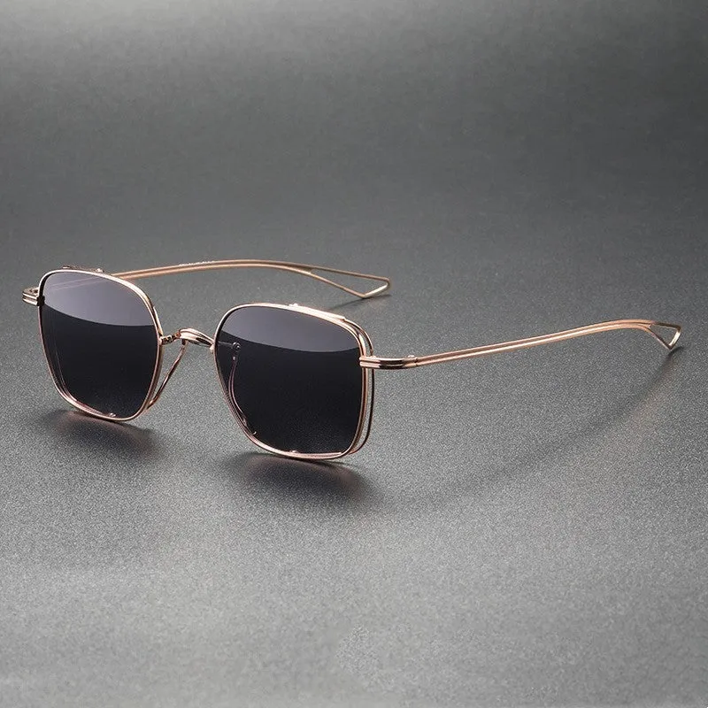 Polarized sunglasses with pure titanium frame in box style, gun mount colour with black and gray lenses