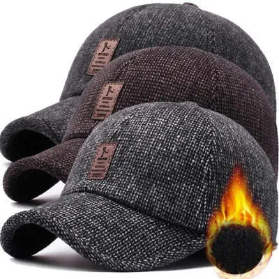 Men's adjustable wool felt baseball cap in black with short brim and letter pattern