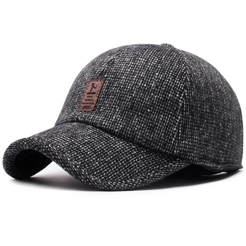 Men's adjustable wool felt baseball cap in black with short brim and letter pattern