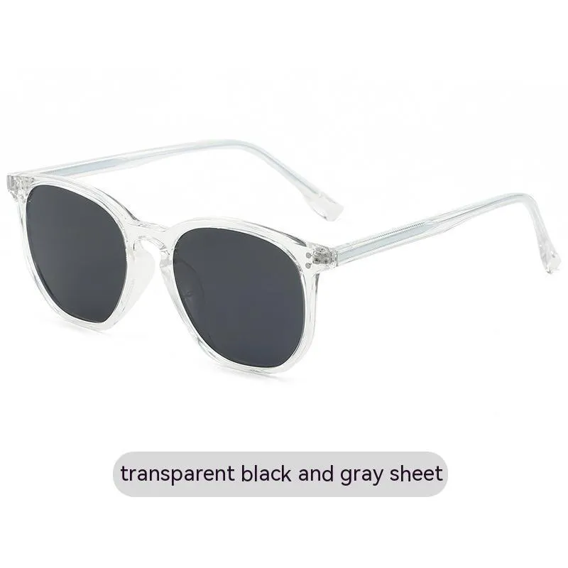 Fashion polarised sunglasses with TAC lens in black and gray colour option