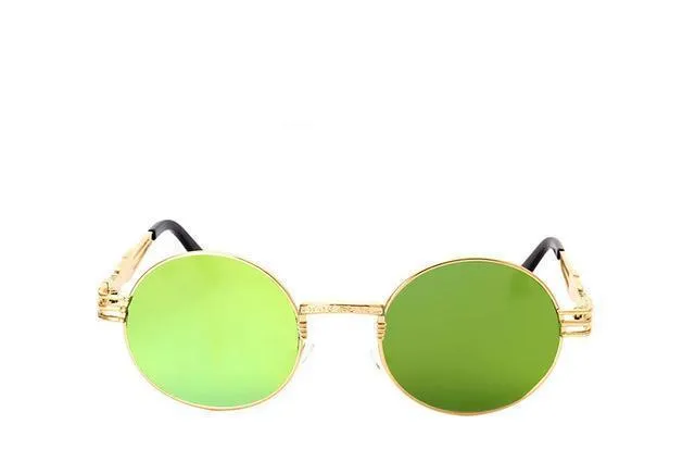 Classic square frame sunglasses for women and men in black with UV protection and plastic frame