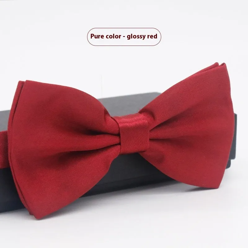 Men's flat head style solid colour bow tie on white background