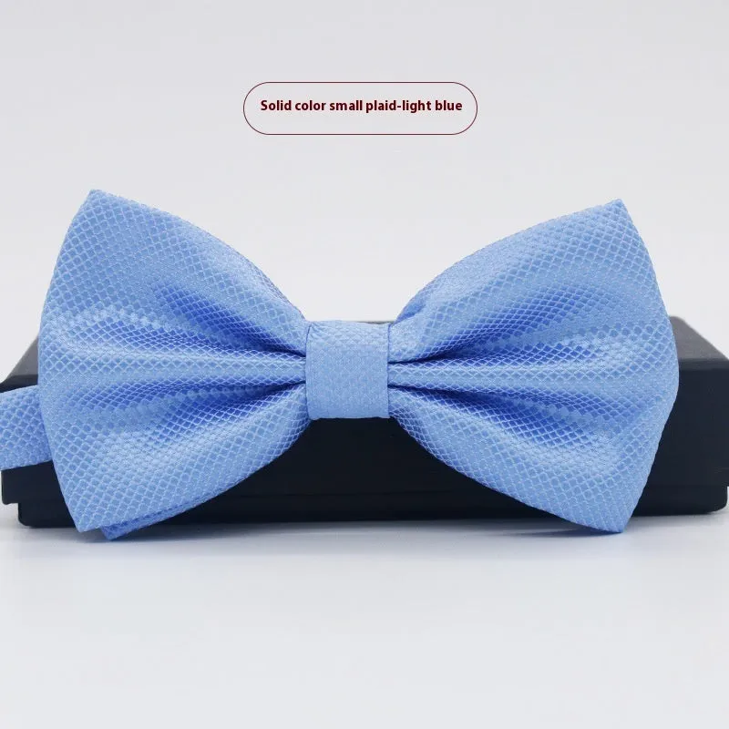 Men's flat head style solid colour bow tie on white background