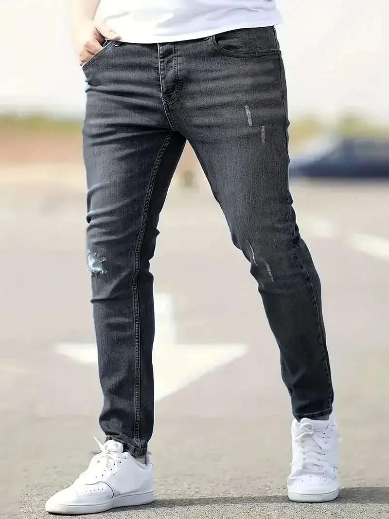 American-style slim-fit stretch denim jeans for men – mid waist, non-iron, available in black