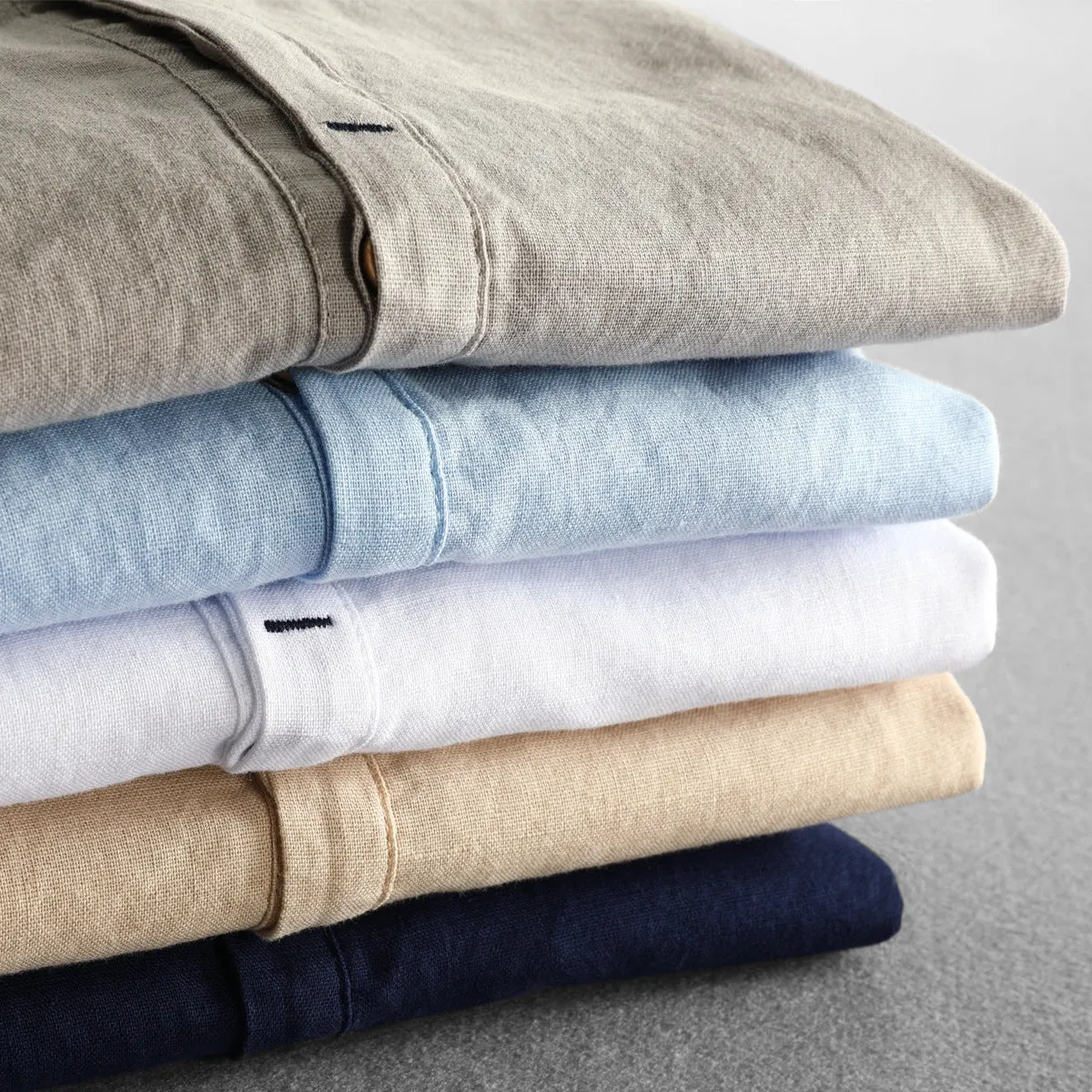 Men's casual long linen sleeves shirt loose solid colour light gray front view