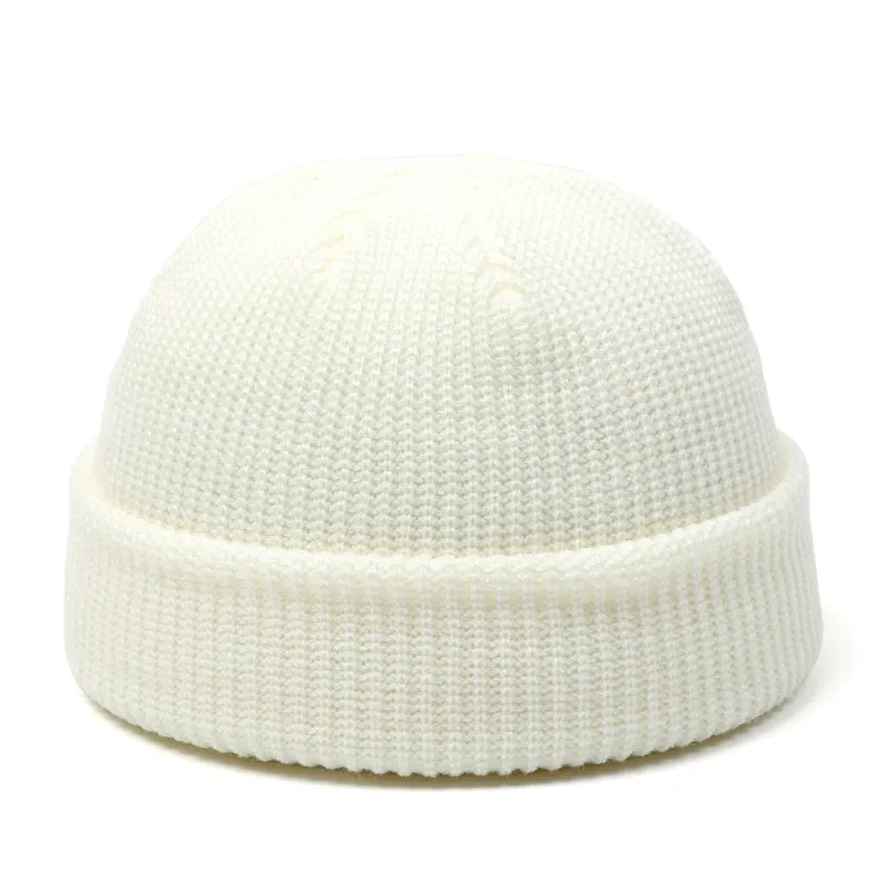 Knitted 100% wool hat in seven colours for events and gifts