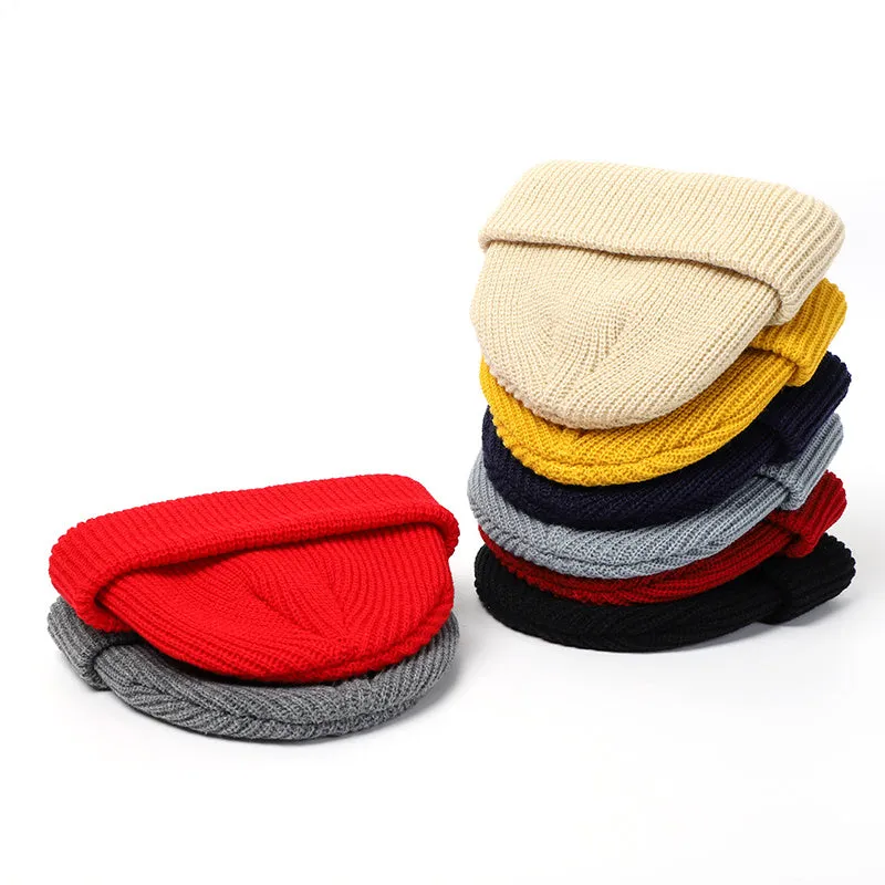 Knitted 100% wool hat in seven colours for events and gifts