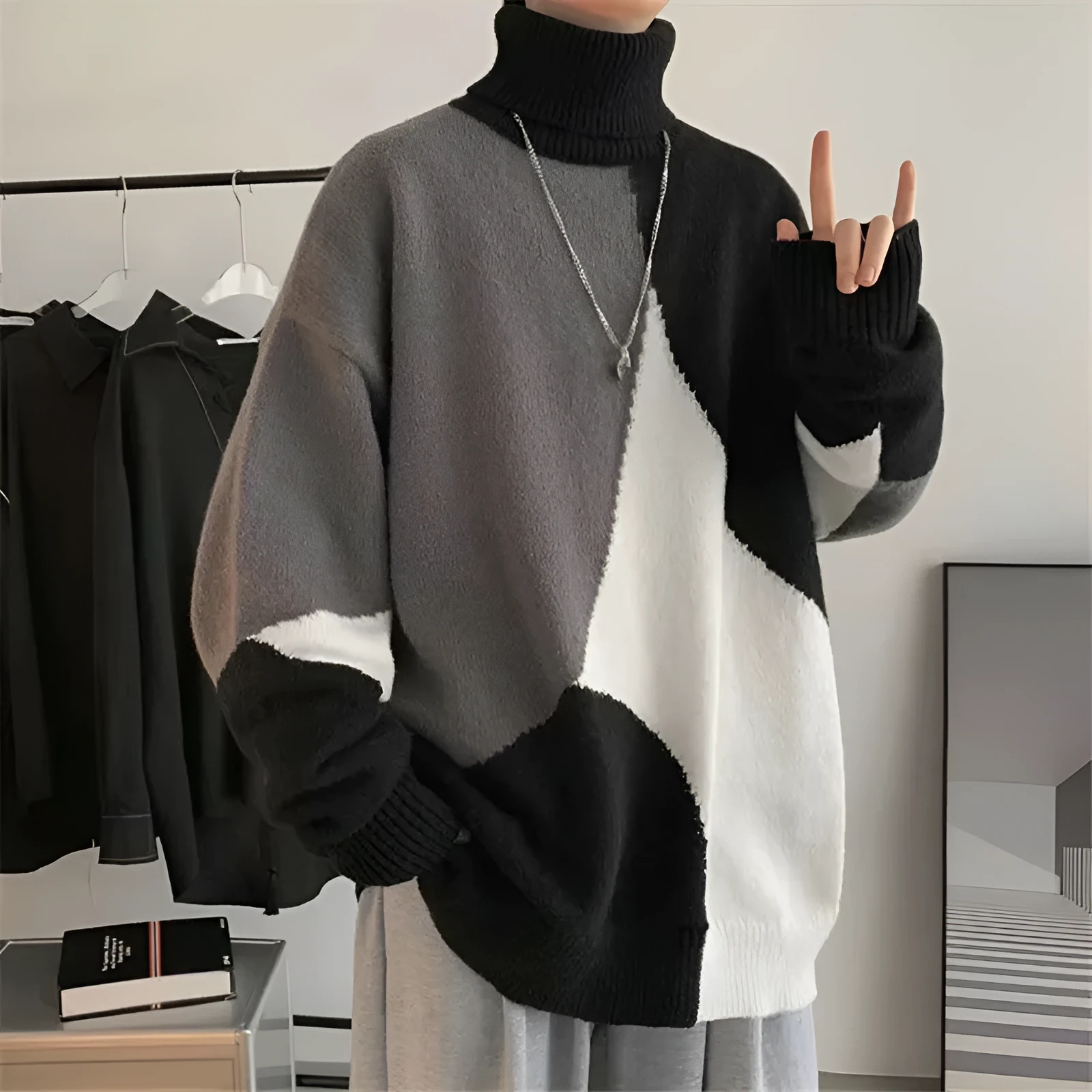 Men's contrasting colour high-neck pullover sweater in thickened polyester knit, black colour option
