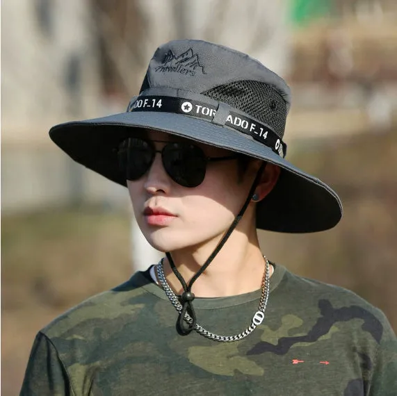 Large brim sun hat for men in khaki with letter print and flat top style
