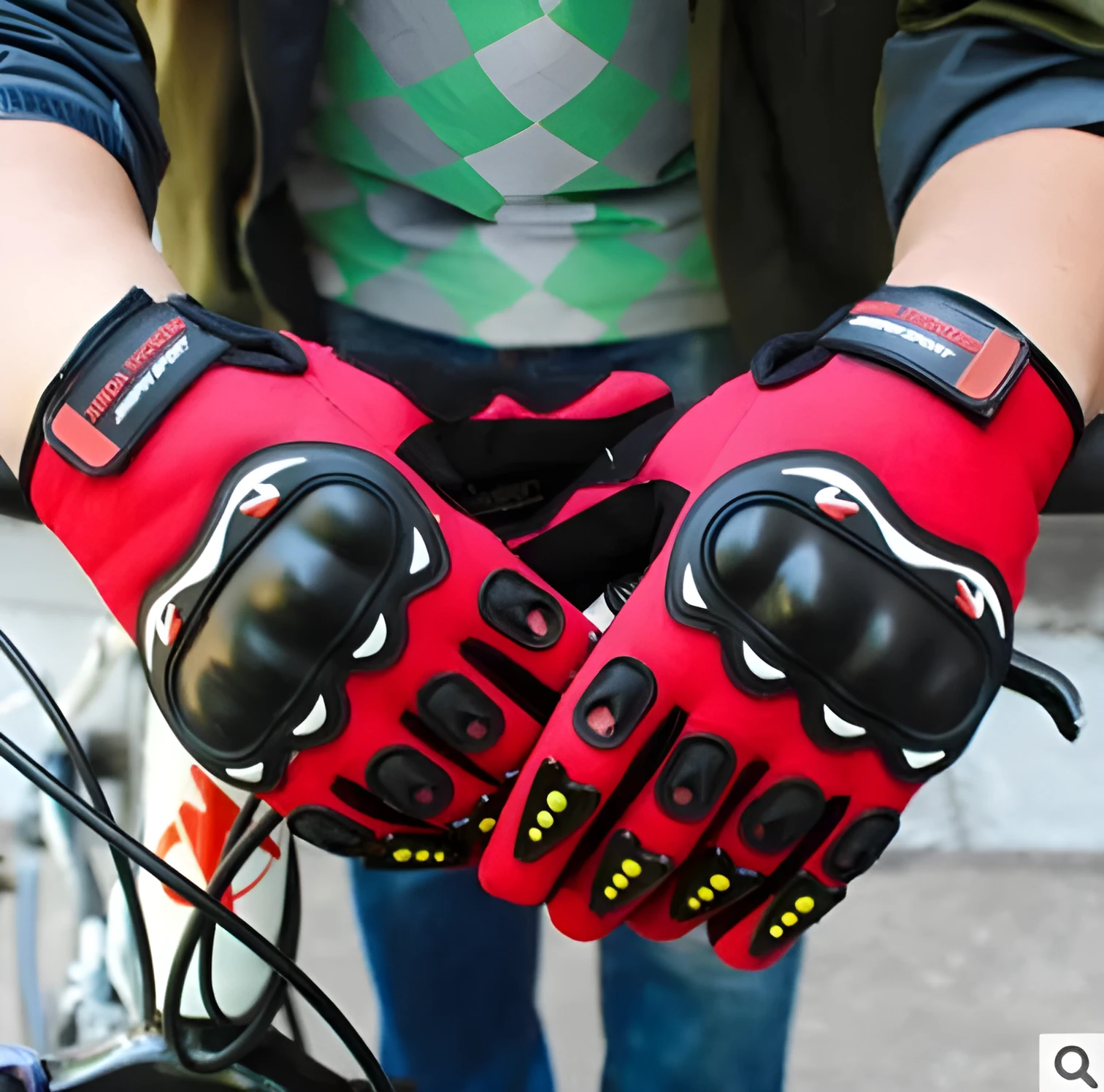 Outdoor motorcycle riding gloves with hard shell, non-slip palm, and touch screen fingertips in black