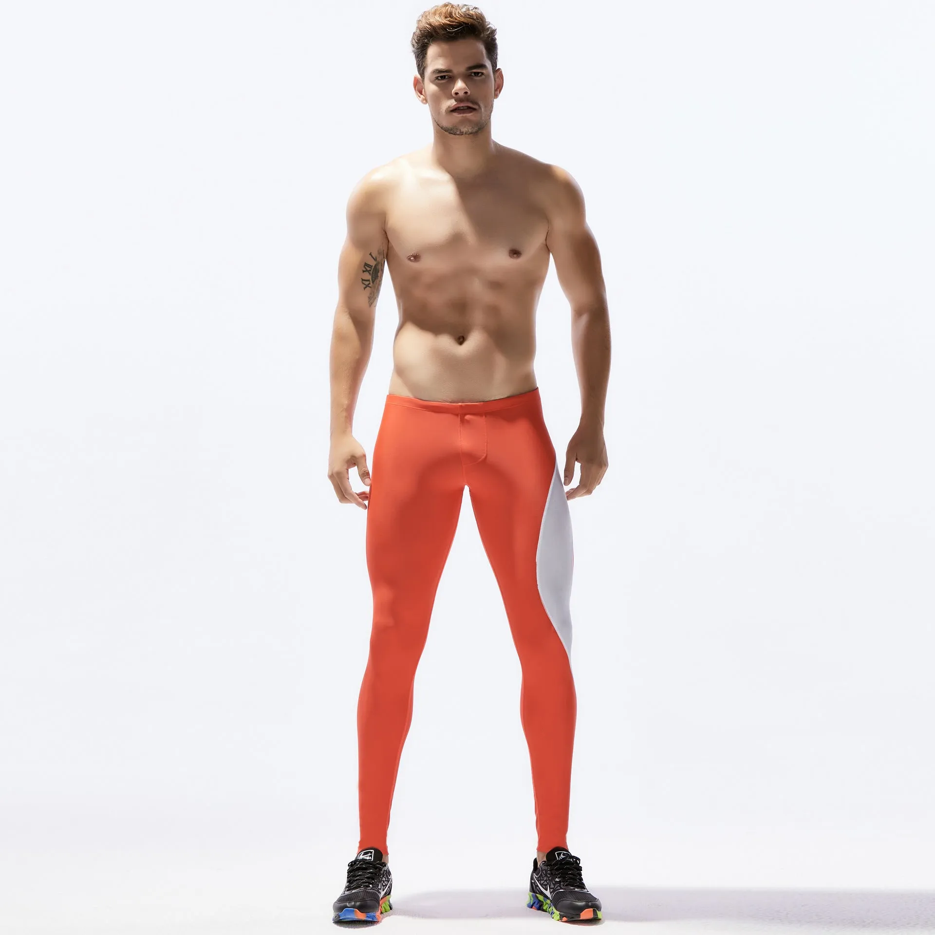 Men sports tight stretch fitness pants in breathable nylon, black blue colour, tight fit for running and gym training
