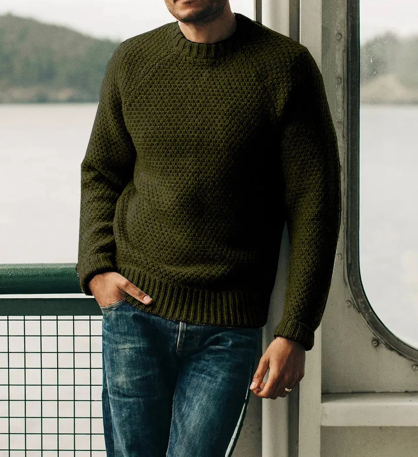 Men's loose fit thick wool round neck pullover sweater in solid colour casual winter top