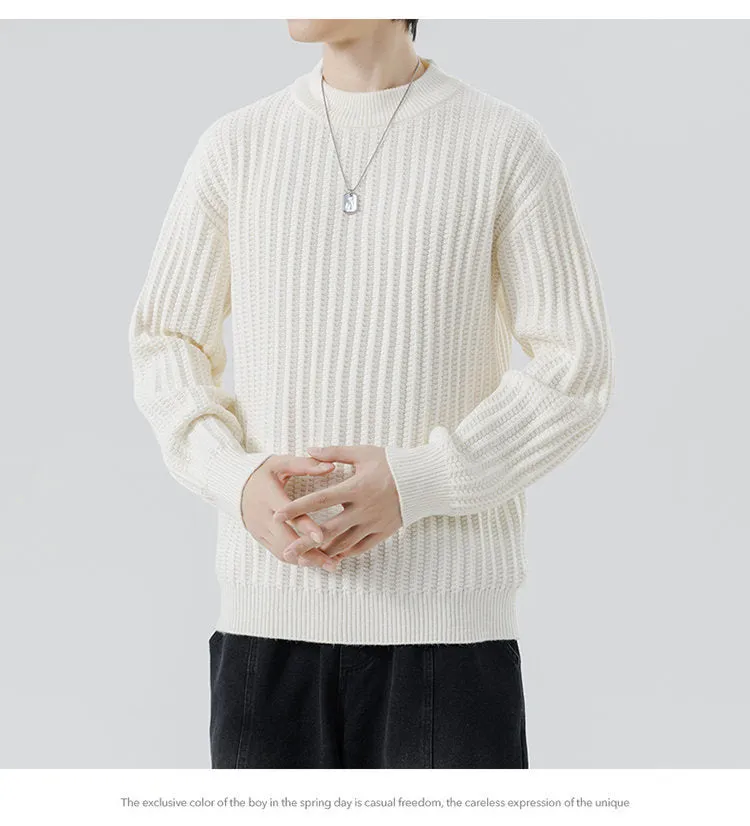 Men's round neck sweater in dark gray with long sleeves and loose fit
