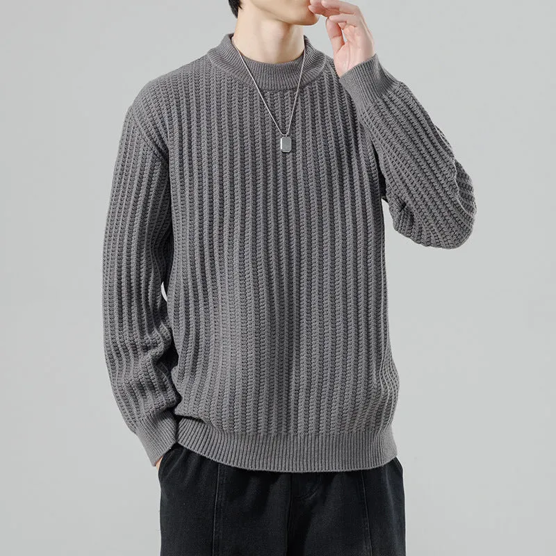 Men's round neck sweater in dark gray with long sleeves and loose fit