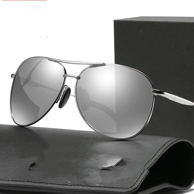 Polarised anti-UV driving sunglasses with black frame and grey film, adjustable fit for round and oval faces