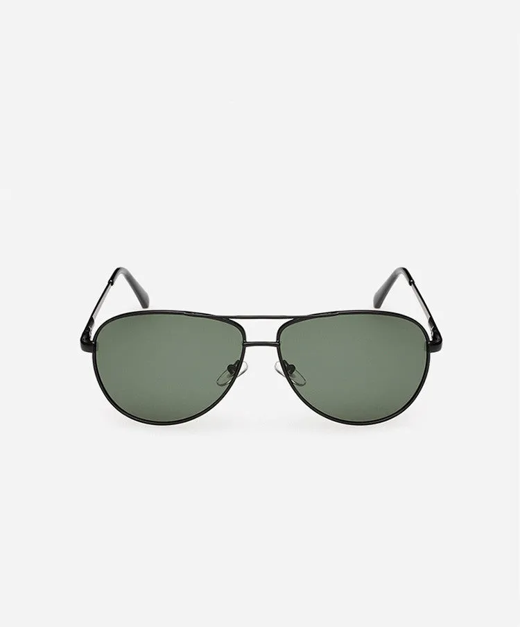 Metal frame polarised sunglasses in gun grey, 60mm lens width, temple length 140mm, for driving and travel