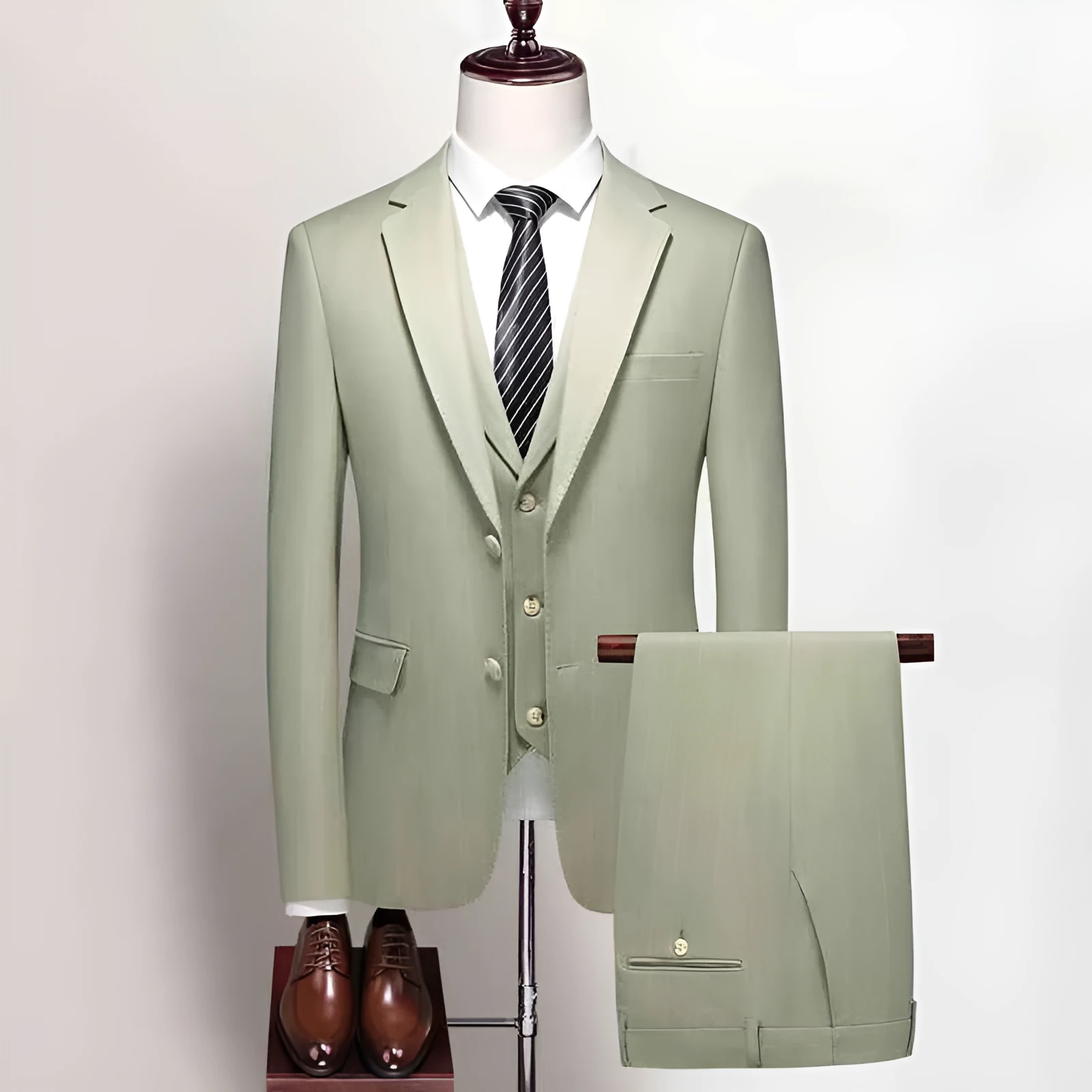 Men's three-piece light green business suit set with jacket, vest, and trousers, semi-hemp lining, flat collar