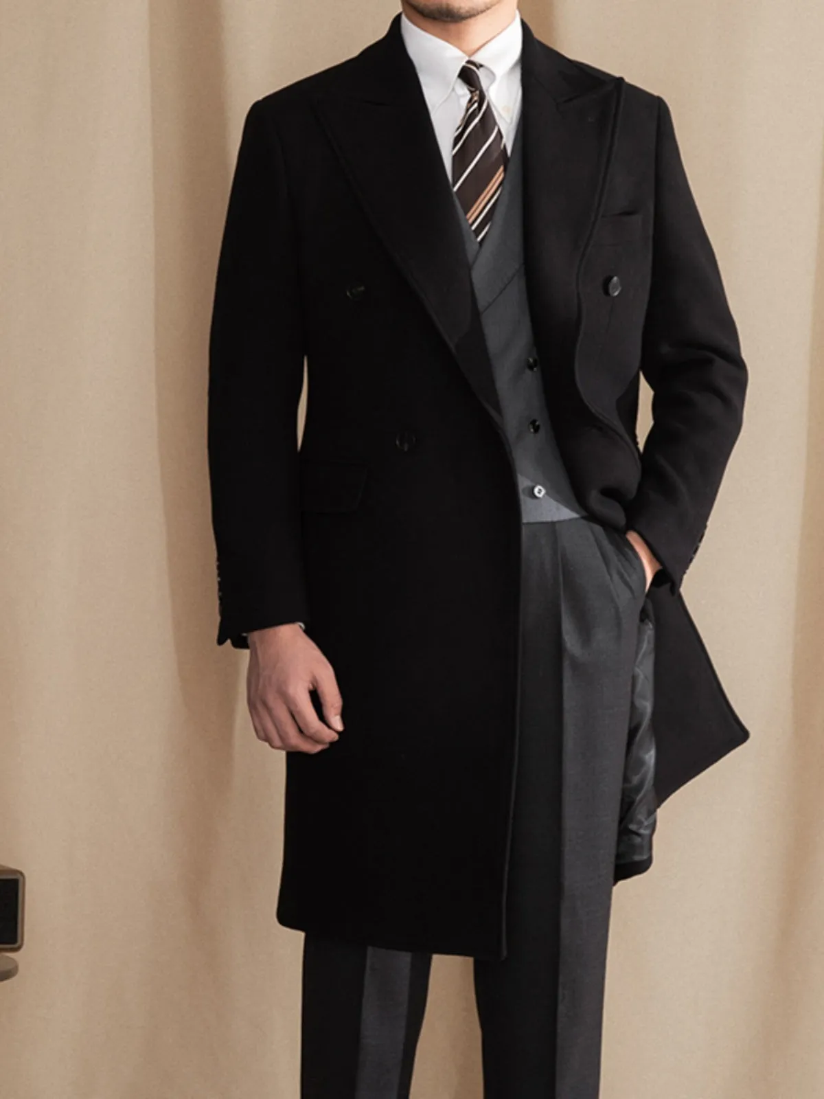 Men's mid-length double-breasted thermal jacket in black with suit collar and sanding finish