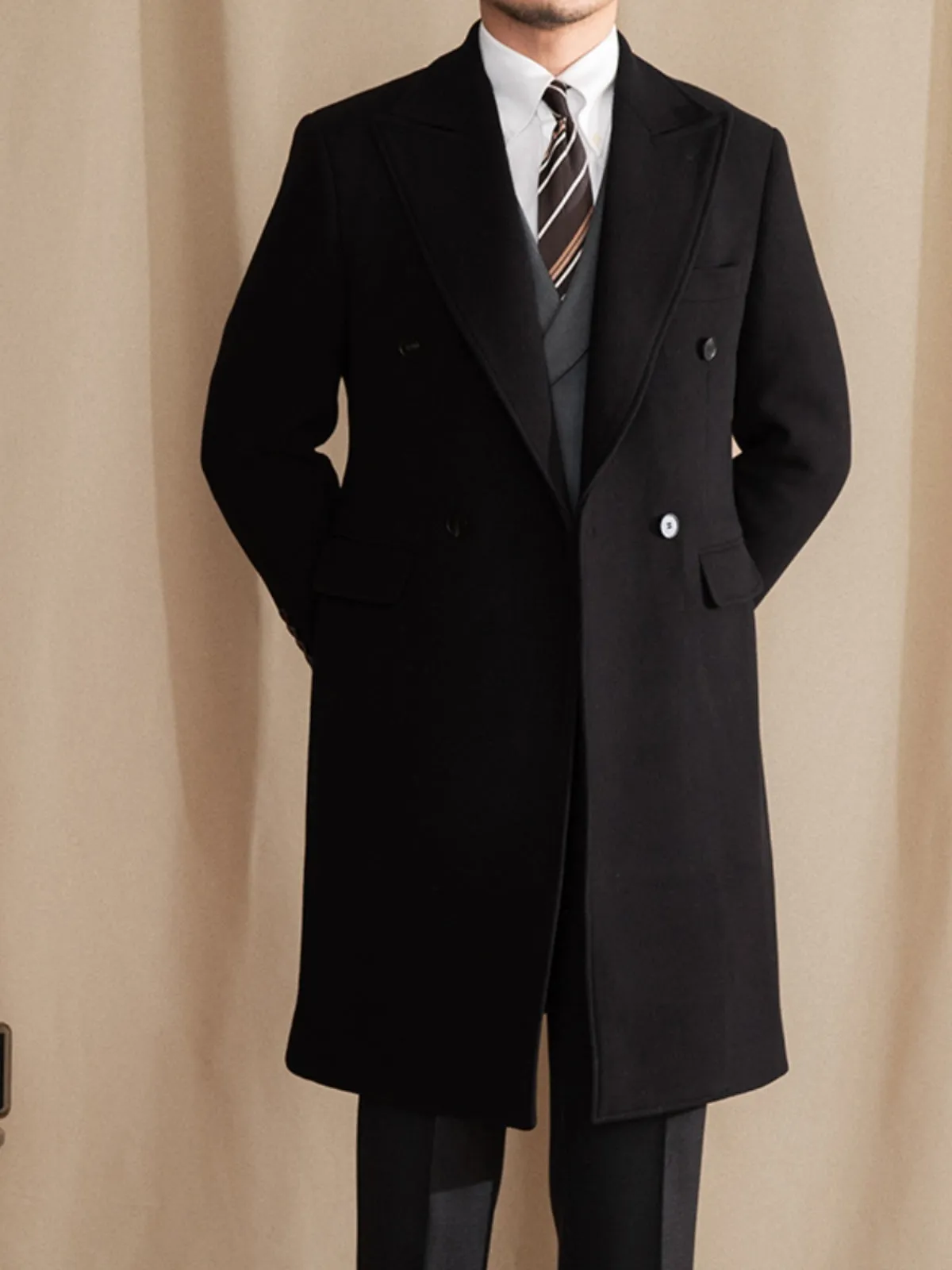 Men's mid-length double-breasted thermal jacket in black with suit collar and sanding finish