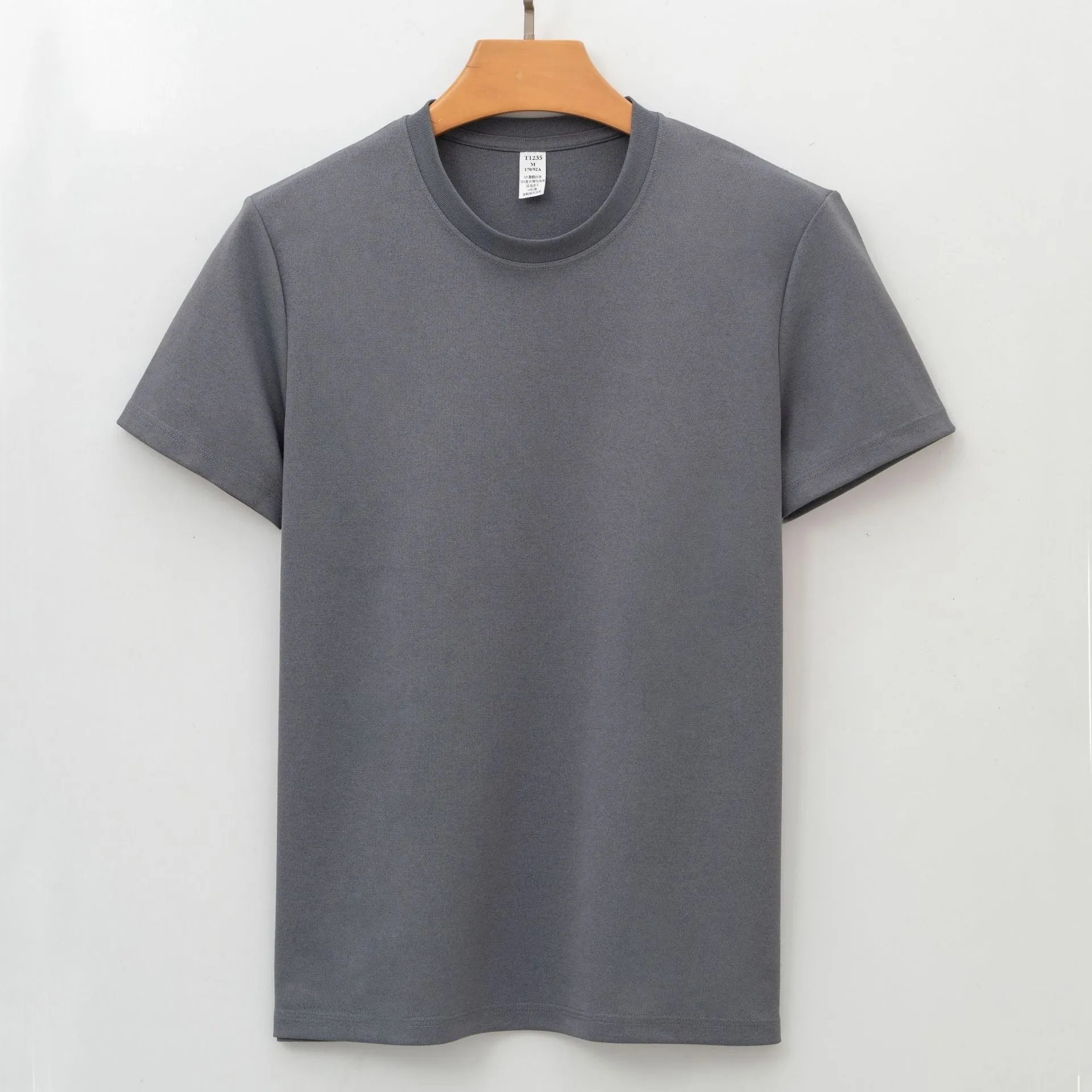 Men's solid colour short-sleeve antibacterial quick-dry T-shirt on a hanger.