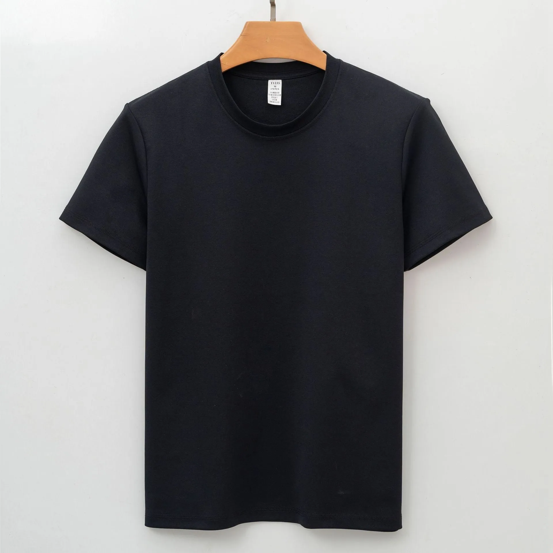 Men's solid colour short-sleeve antibacterial quick-dry T-shirt on a hanger.